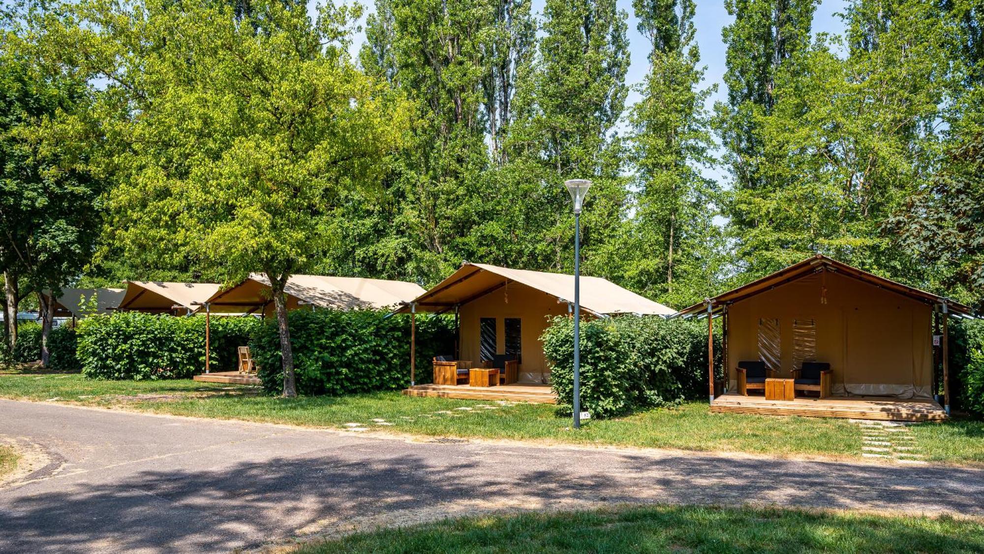 Camping Vesoul Vaivre-et-Montoille エクステリア 写真